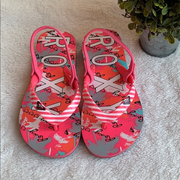 girls roxy flip flops